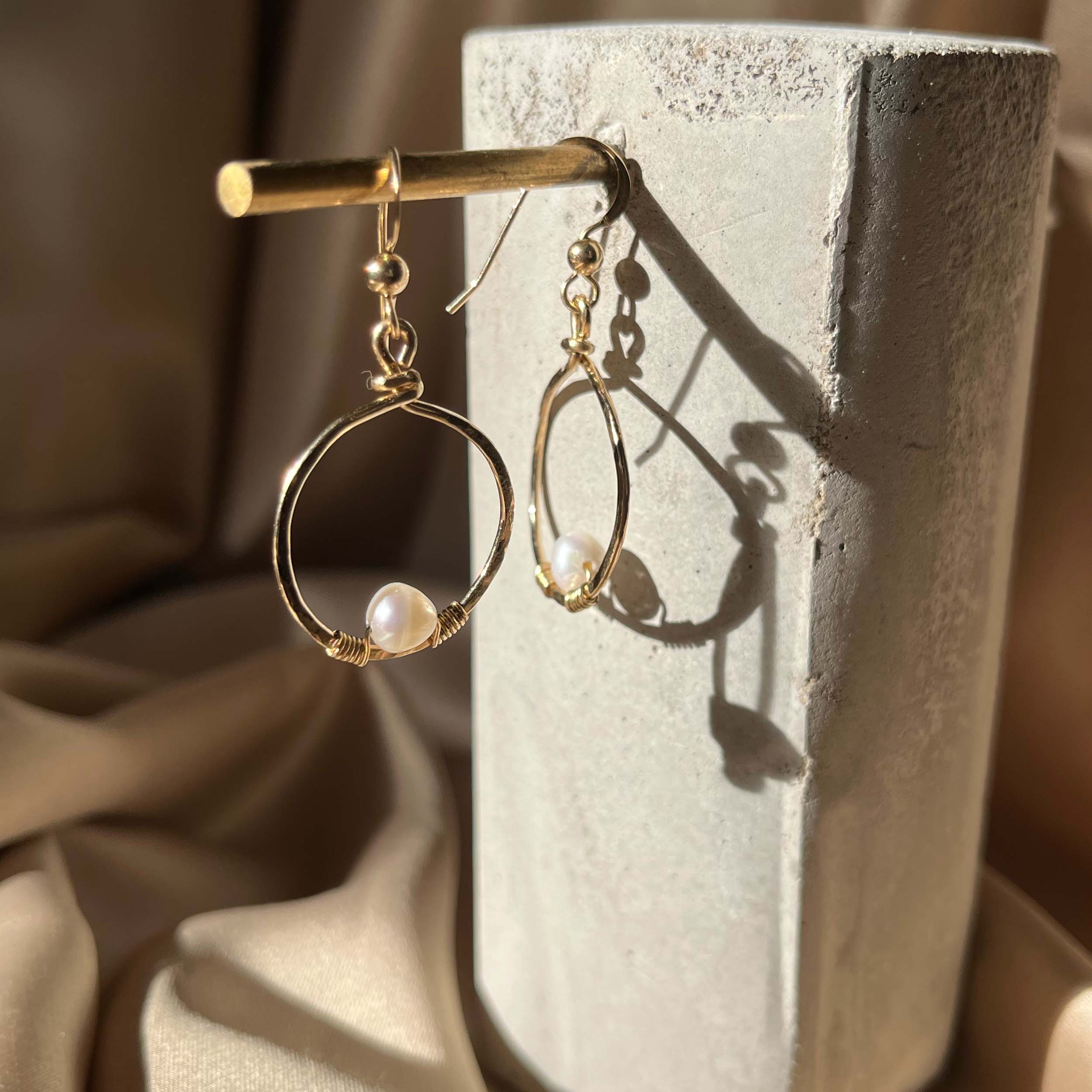Single Pearl Hoop Earrings with 14k Gold Filled Hand-Hammered Hoop